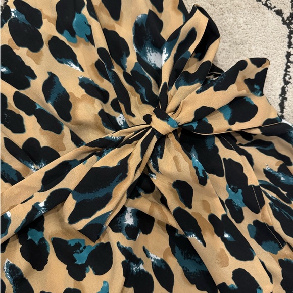 Dress - Picture 3 of 5